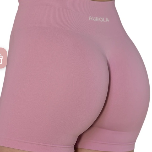 AUROLA Dream Workout
Scrunch Shorts - Picture 1 of 6